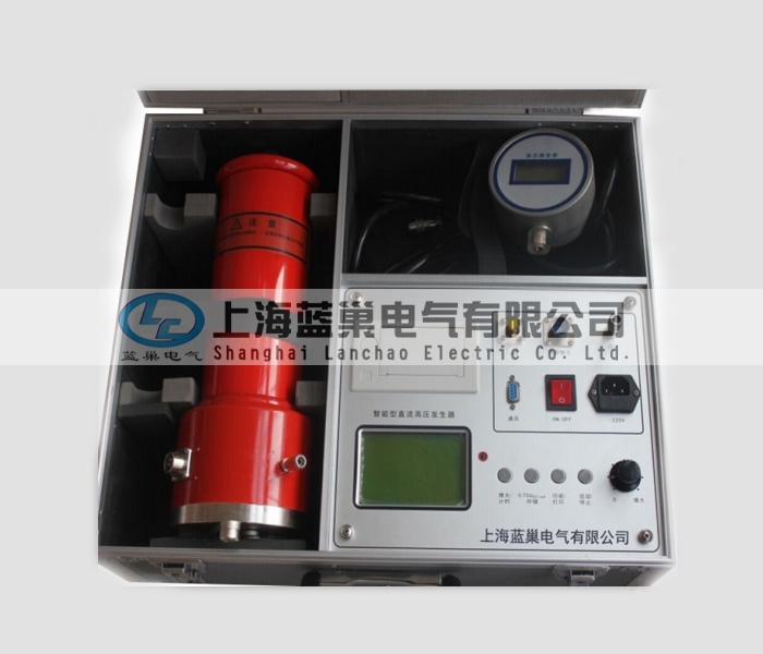 ZGF-120KV/2mA大屏智能直流高壓發(fā)生器。應(yīng)用AIPWM技術(shù)，對(duì)PWM技術(shù)的不準(zhǔn)確線性度進(jìn)行了調(diào)整，使儀器精度得到了大幅度提高。并采用AI技術(shù)設(shè)定過(guò)壓保護(hù)和過(guò)流保護(hù)取代了數(shù)字撥盤(pán)開(kāi)關(guān)只能設(shè)定電壓值